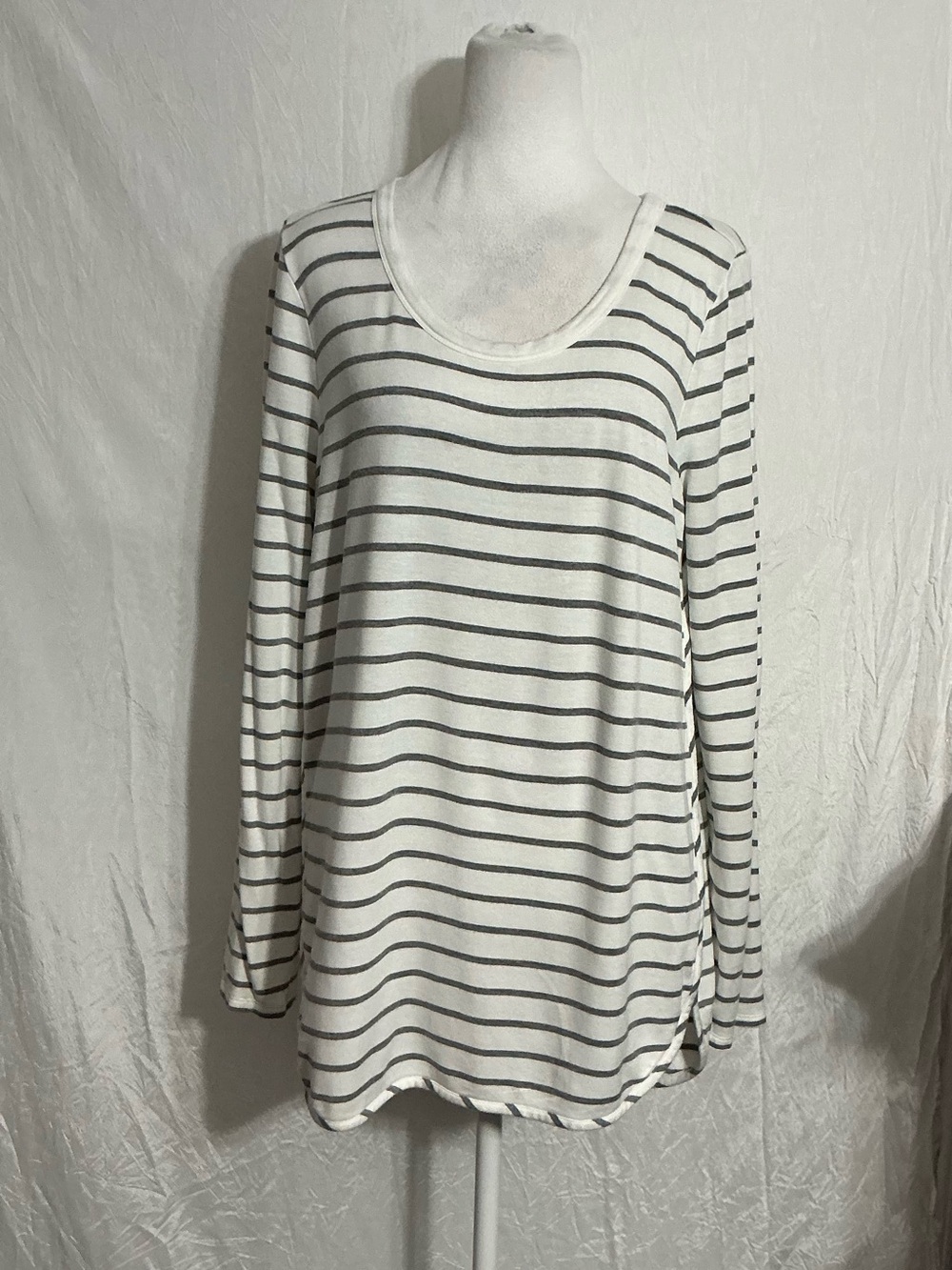 Market & Spruce White and Grey Striped Long Sleeve Tunic